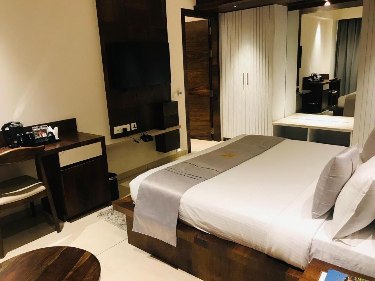 Narthaki Boutique Hotel Bangalore Esterno foto
